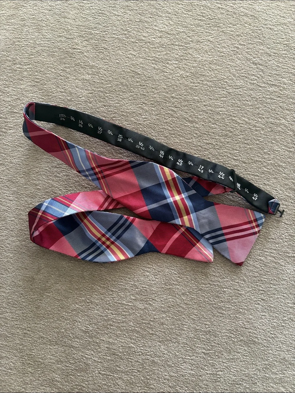Haspel Plaid Bow Tie with Adjustable Self Tie EUC